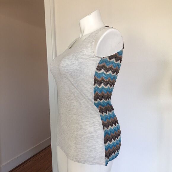 HEM & THREAD Ivory Front Blue Brown Back Knit Round Neck Tank Top Size Small - Picture 5 of 9